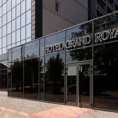 Отель Grand Royal Черновцы Экстерьер фото